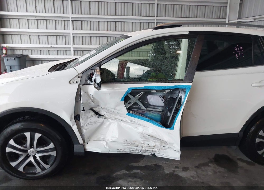 2018 TOYOTA RAV4 VIN: JTMZFREV1JD130846