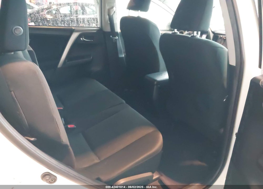 2018 TOYOTA RAV4 VIN: JTMZFREV1JD130846