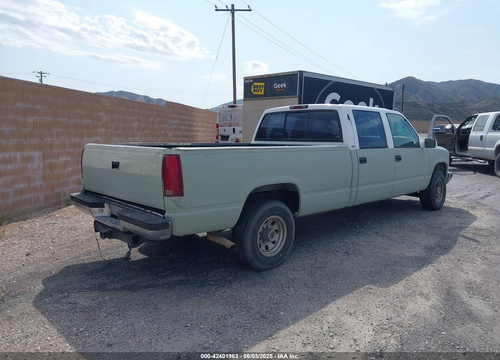 1997 CHEVROLET C3500 HD FLEETSIDE VIN: 1GCGC33J4VF021806