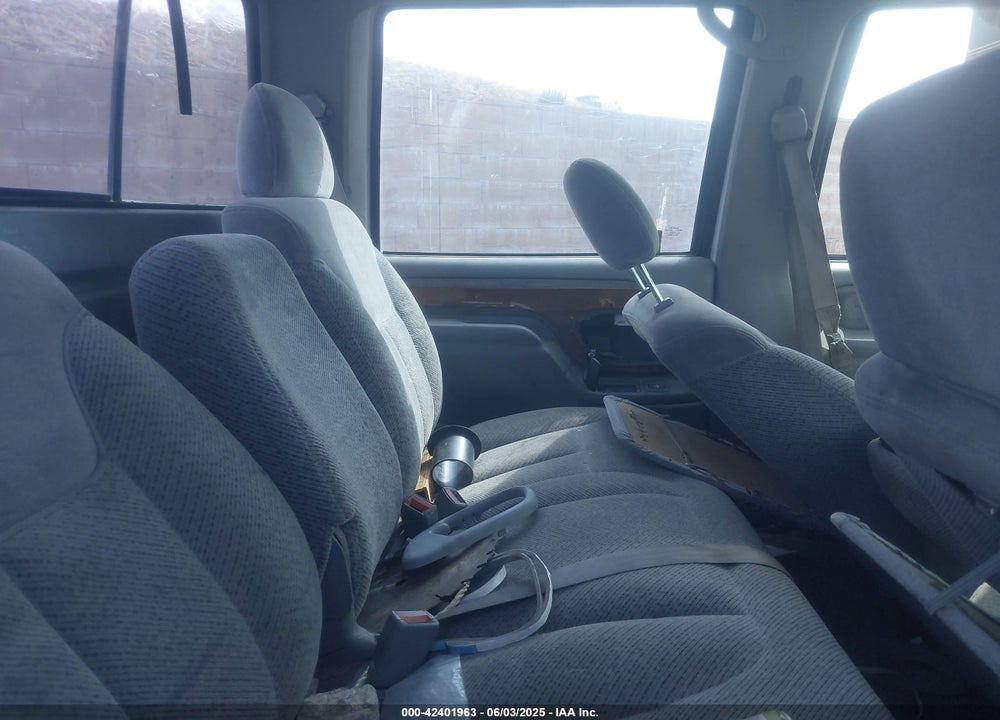 1997 CHEVROLET C3500 HD FLEETSIDE VIN: 1GCGC33J4VF021806