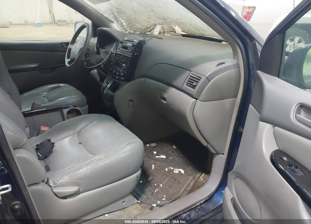 2005 TOYOTA SIENNA LE VIN: 5TDZA23C15S376927