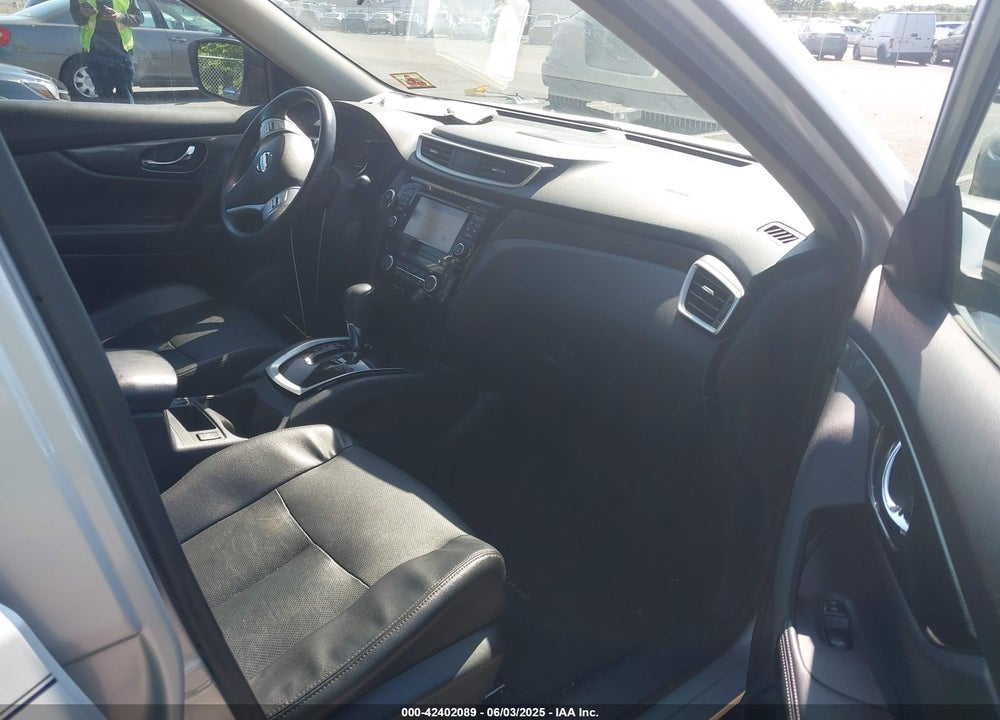 2016 NISSAN ROGUE VIN: 5N1AT2MV3GC885814