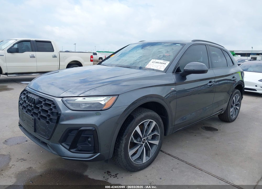 2024 AUDI Q5 VIN: WA1GAAFY2R2115533