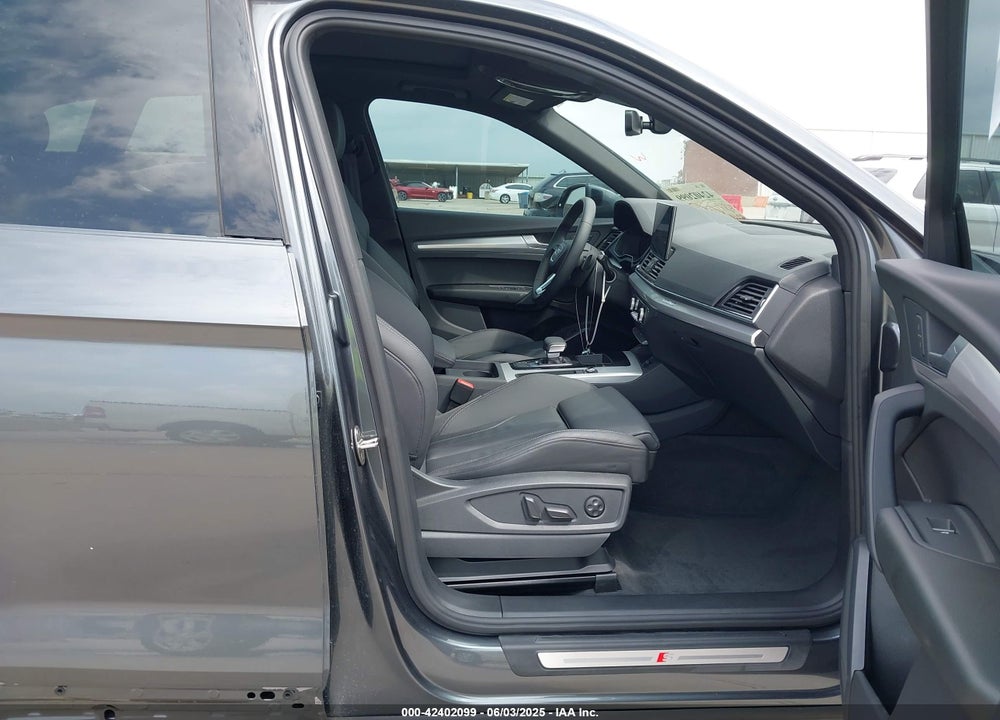 2024 AUDI Q5 VIN: WA1GAAFY2R2115533