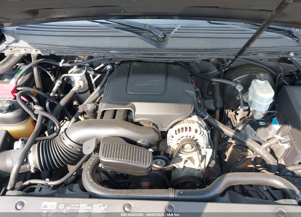 2011 CHEVROLET TAHOE VIN: 1GNSKBE03BR320118