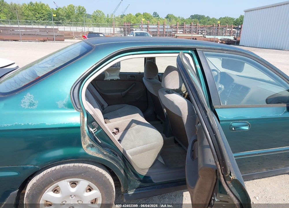 2000 HONDA CIVIC VALUE PACKAGE VIN: 2HGEJ6613YH526718