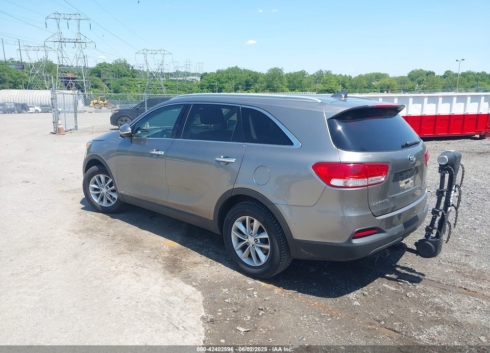 2016 KIA SORENTO VIN: 5XYPGDA52GG044582