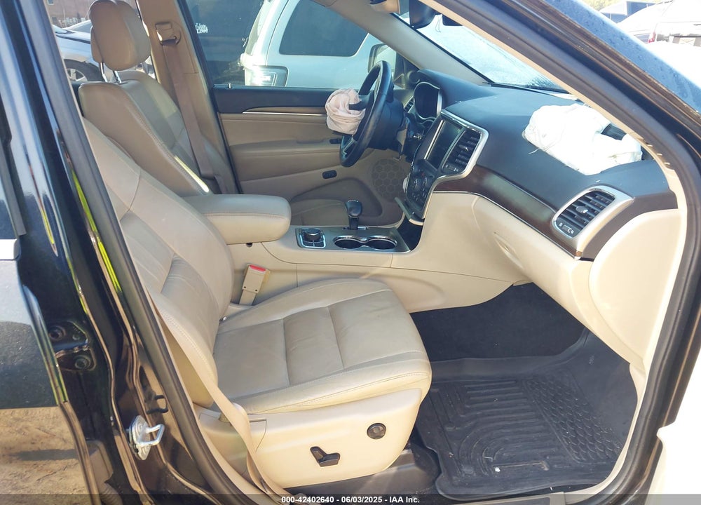 2015 JEEP GRAND CHEROKEE VIN: 1C4RJFBG4FC748114