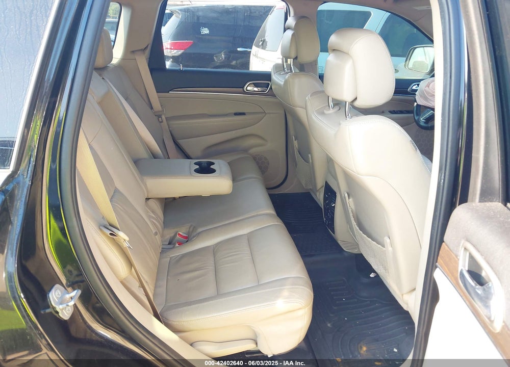 2015 JEEP GRAND CHEROKEE VIN: 1C4RJFBG4FC748114