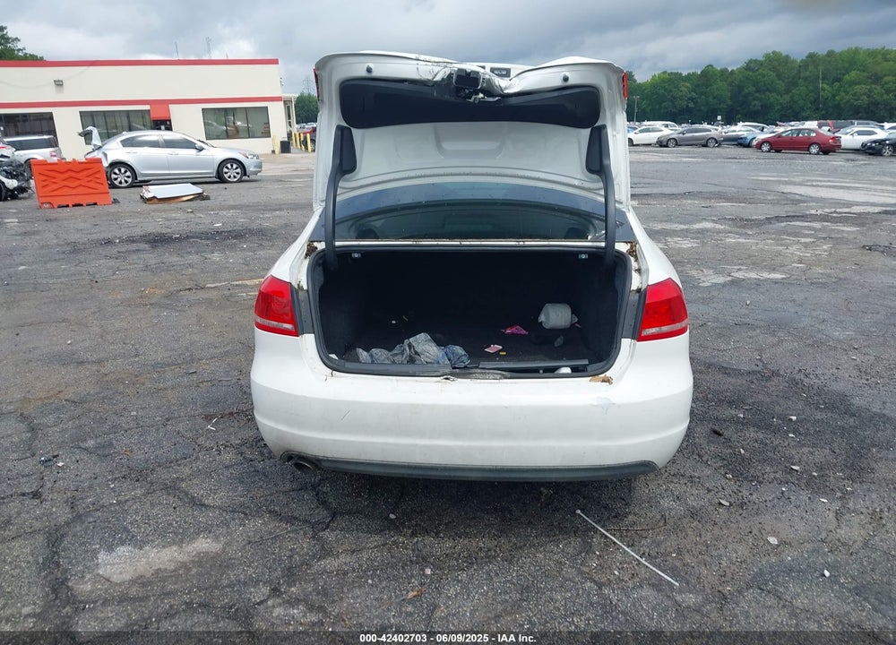 2015 VOLKSWAGEN PASSAT VIN: 1VWBT7A34FC014716