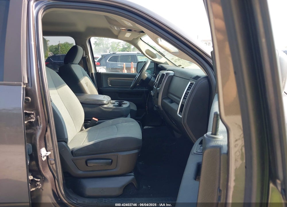 2021 RAM 1500 CLASSIC VIN: 1C6RR7LG4MS535767