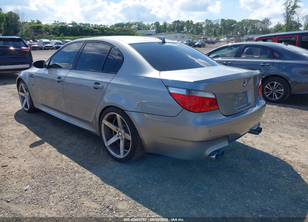 2006 BMW M5 VIN: WBSNB93596B581998