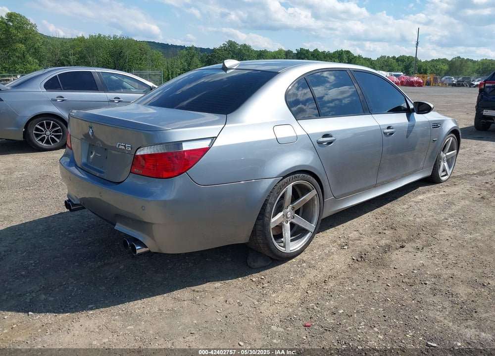 2006 BMW M5 VIN: WBSNB93596B581998