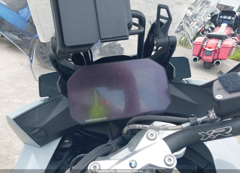2020 BMW S 1000 XR VIN: WB10E4308LZJ83665