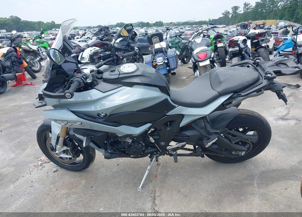 2020 BMW S 1000 XR VIN: WB10E4308LZJ83665