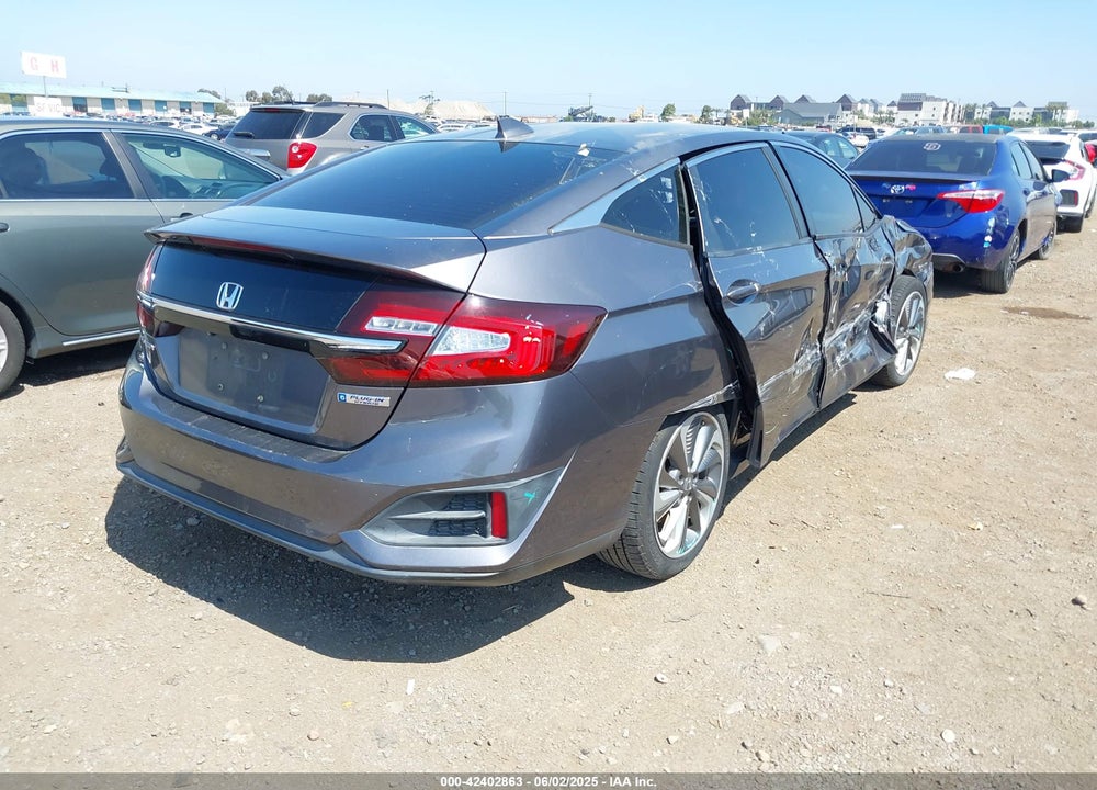 2018 HONDA CLARITY PLUG-IN HYBRID VIN: JHMZC5F11JC005217