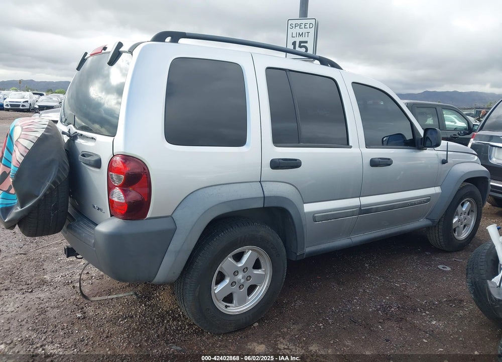 2007 JEEP LIBERTY VIN: 1J4GK48K37W517140