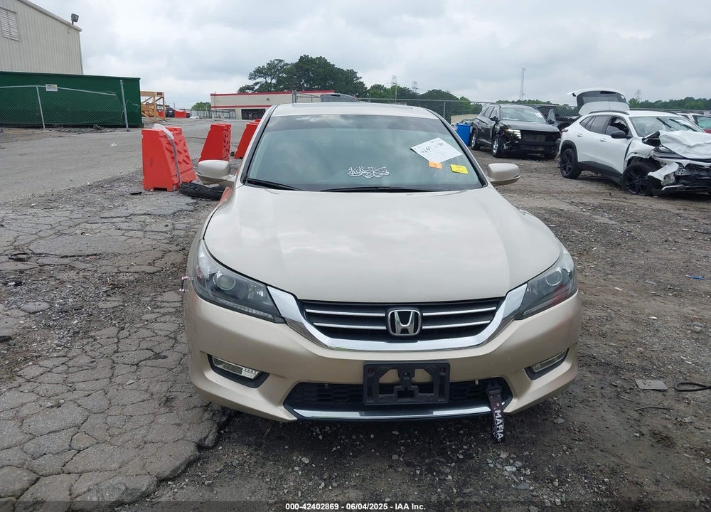 2013 HONDA ACCORD VIN: 1HGCR2F7XDA008093