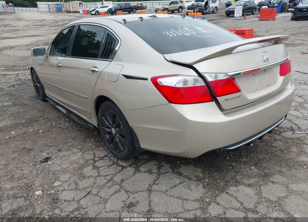 2013 HONDA ACCORD VIN: 1HGCR2F7XDA008093