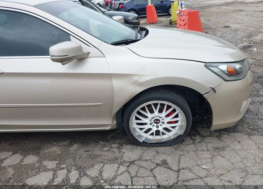 2013 HONDA ACCORD VIN: 1HGCR2F7XDA008093