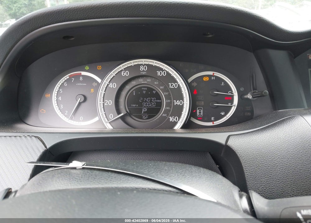 2013 HONDA ACCORD VIN: 1HGCR2F7XDA008093