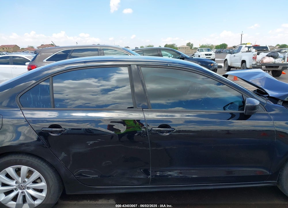 2014 VOLKSWAGEN JETTA 2.0L S VIN: 3VW2K7AJ8EM444456