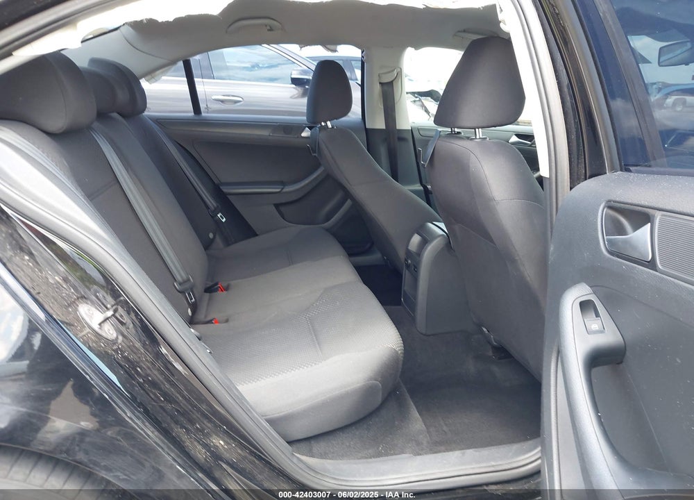 2014 VOLKSWAGEN JETTA 2.0L S VIN: 3VW2K7AJ8EM444456
