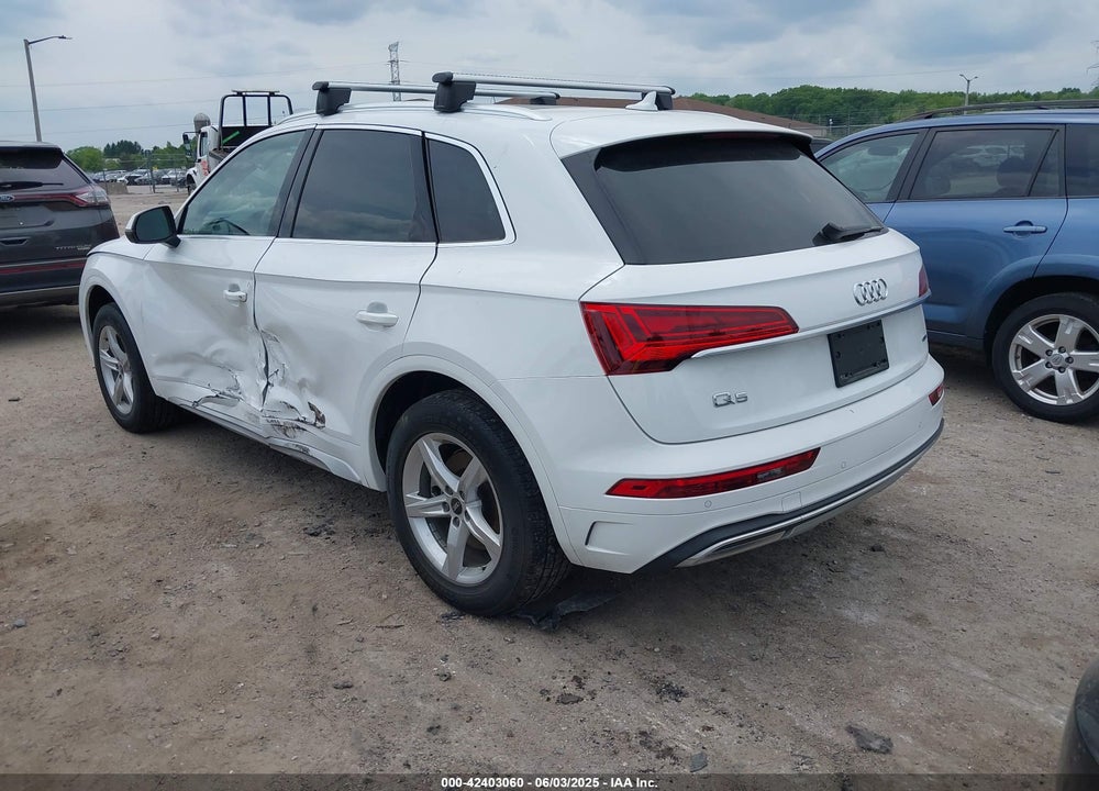 2021 AUDI Q5 VIN: WA1AAAFY3M2033440