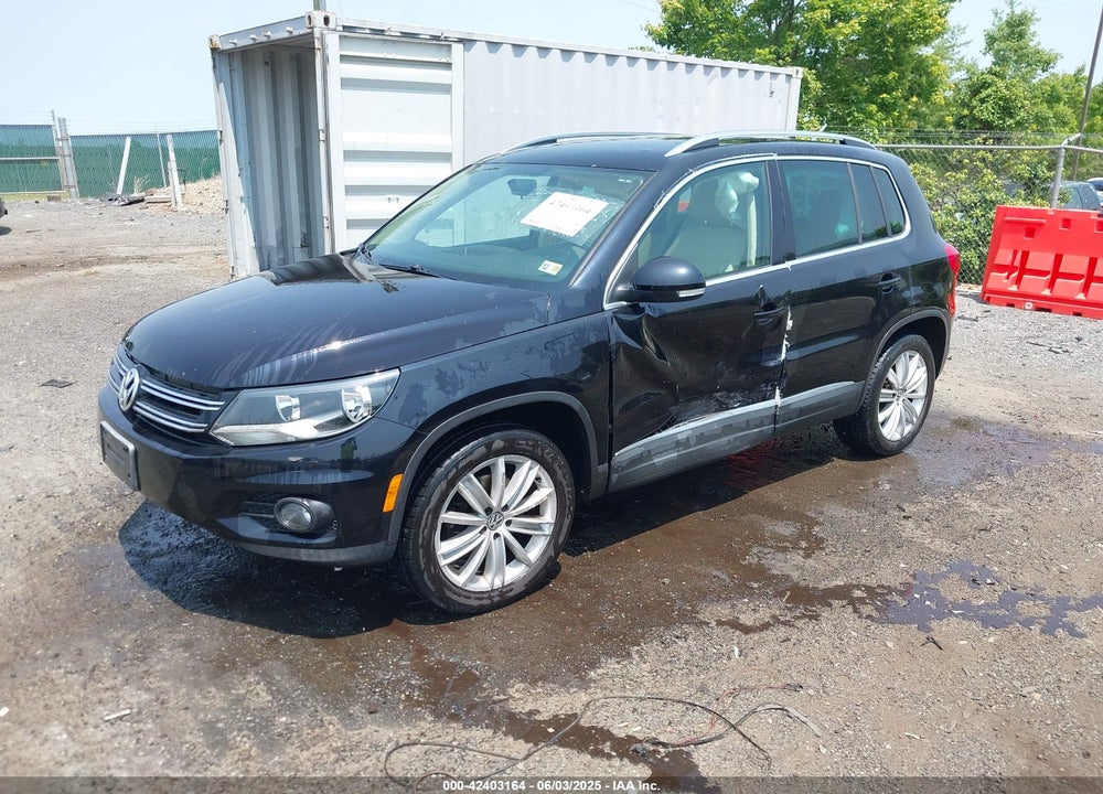 2012 VOLKSWAGEN TIGUAN SE VIN: WVGBV7AX1CW548133