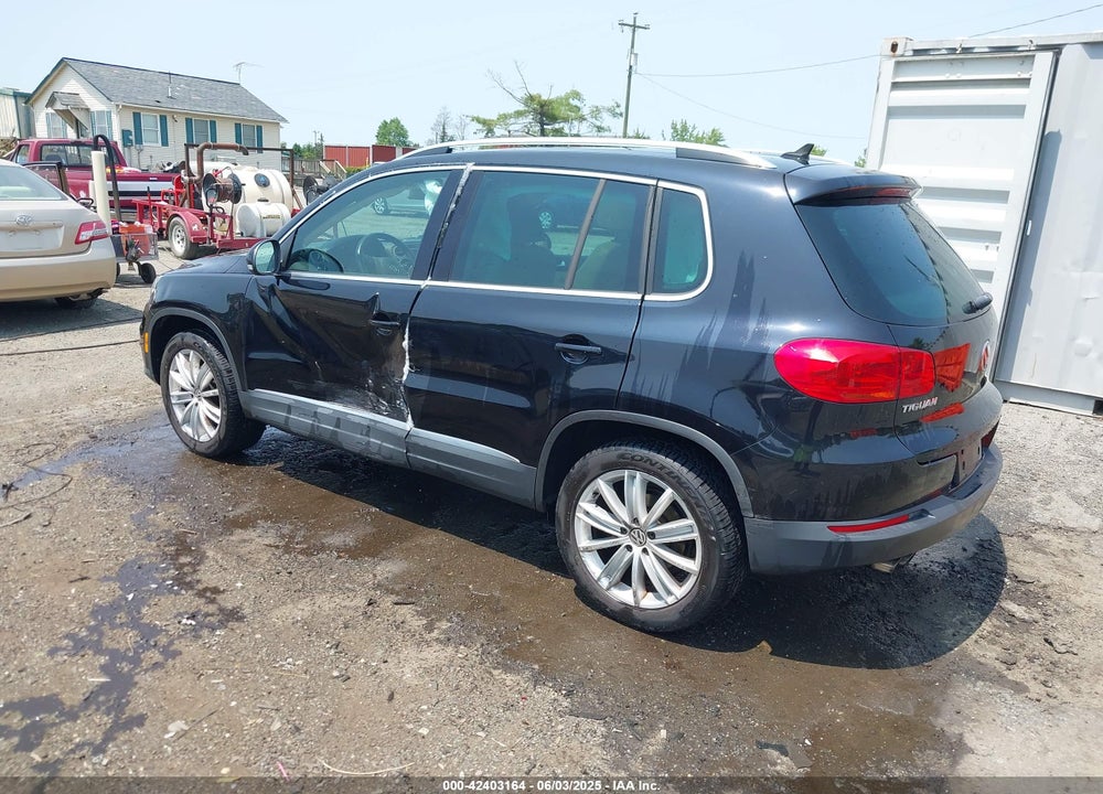 2012 VOLKSWAGEN TIGUAN SE VIN: WVGBV7AX1CW548133