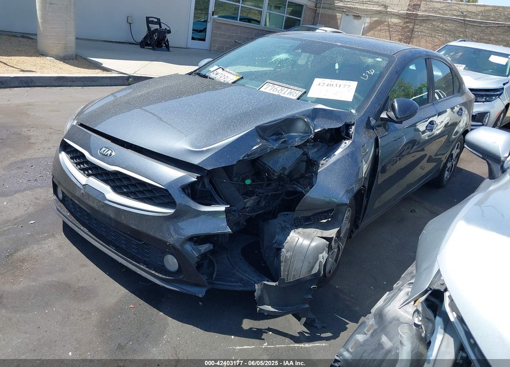 2019 KIA FORTE LXS VIN: 3KPF24AD7KE139680