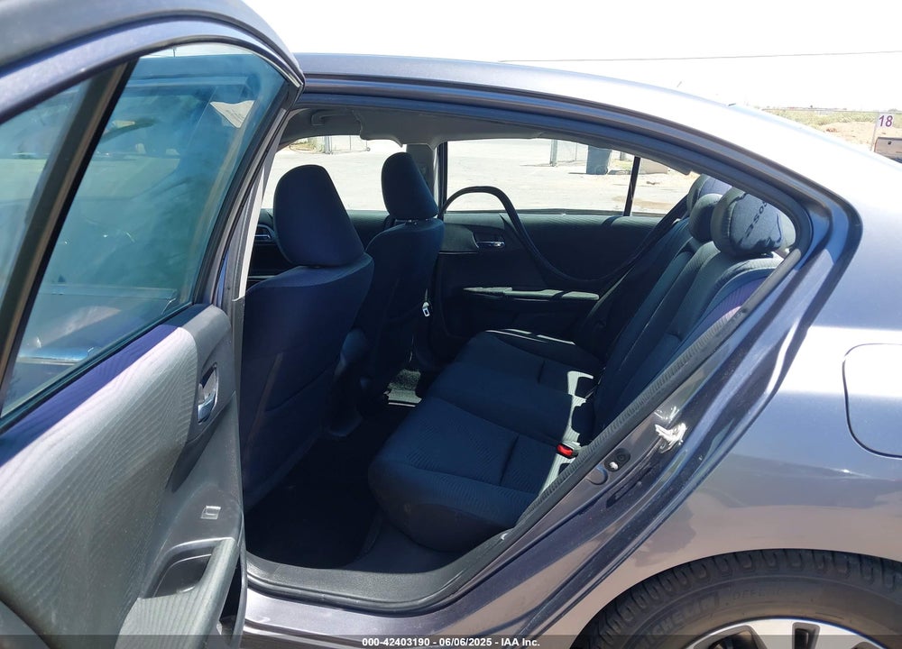 2015 HONDA ACCORD LX VIN: 1HGCR2F32FA248383