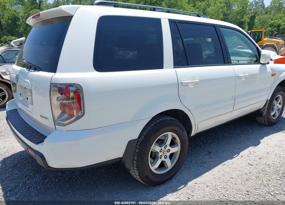 2007 HONDA PILOT VIN: 5FNYF18587B000332