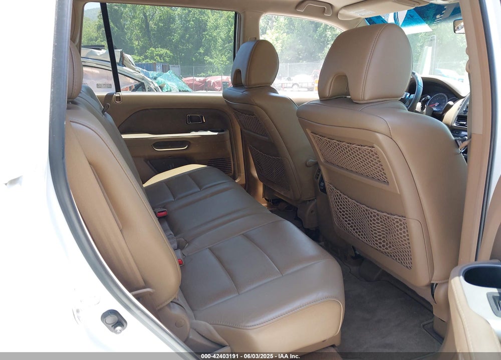 2007 HONDA PILOT VIN: 5FNYF18587B000332