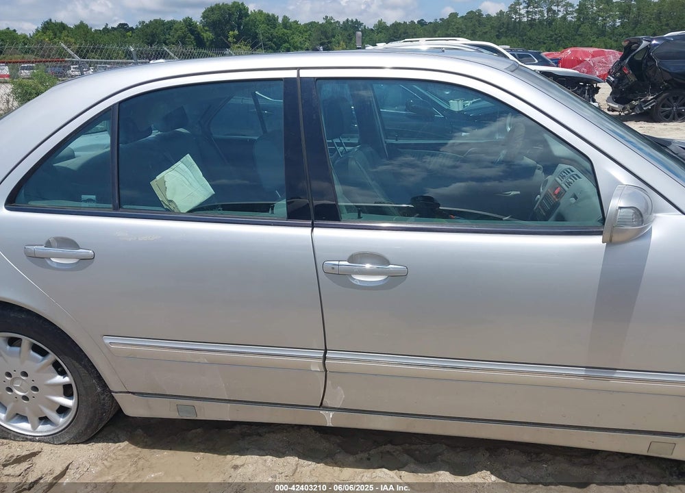 2000 MERCEDES-BENZ E 320 VIN: WDBJF65J9YB092442