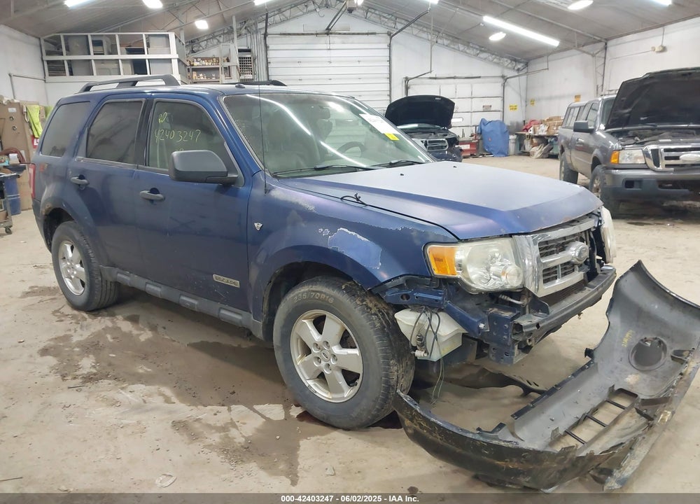 2008 FORD ESCAPE XLT VIN: 1FMCU93158KB27073