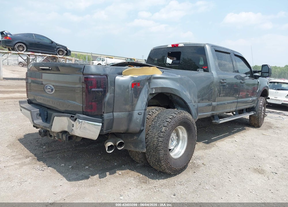 2017 FORD F-350 LARIAT VIN: 1FT8W3DT5HEE00495