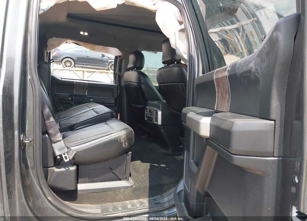 2017 FORD F-350 LARIAT VIN: 1FT8W3DT5HEE00495