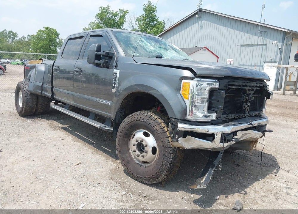 2017 FORD F-350 LARIAT VIN: 1FT8W3DT5HEE00495