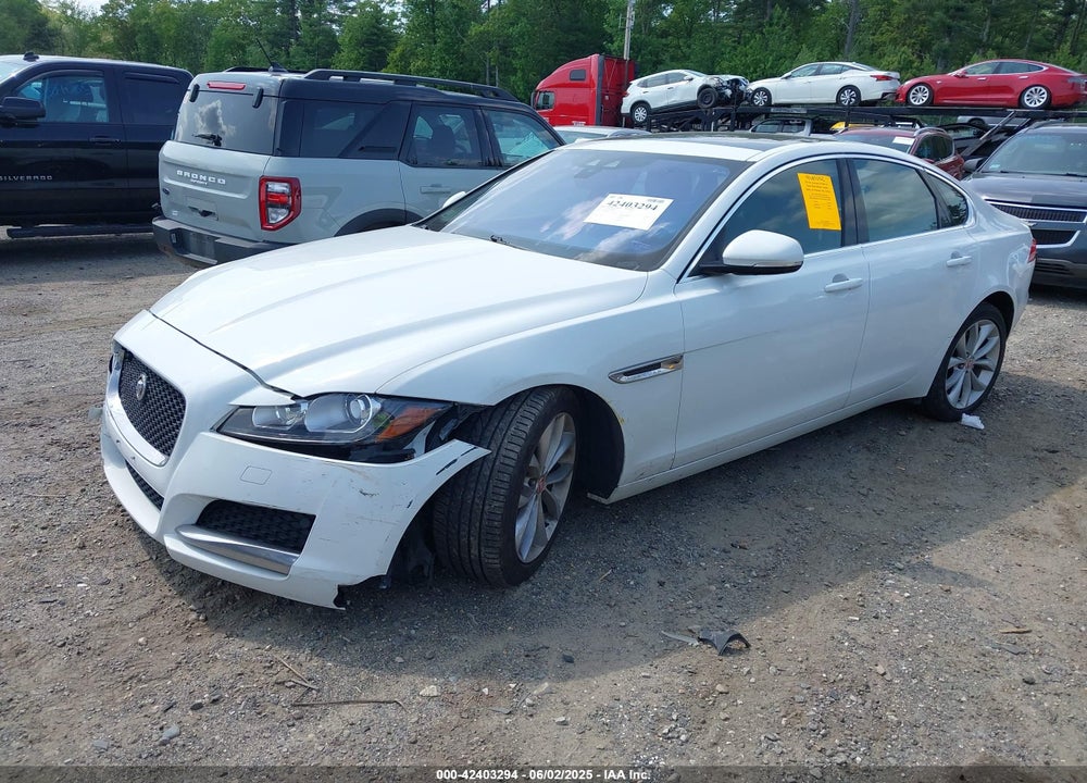2017 JAGUAR XF 20D PREMIUM VIN: SAJBJ4BN3HCY35057