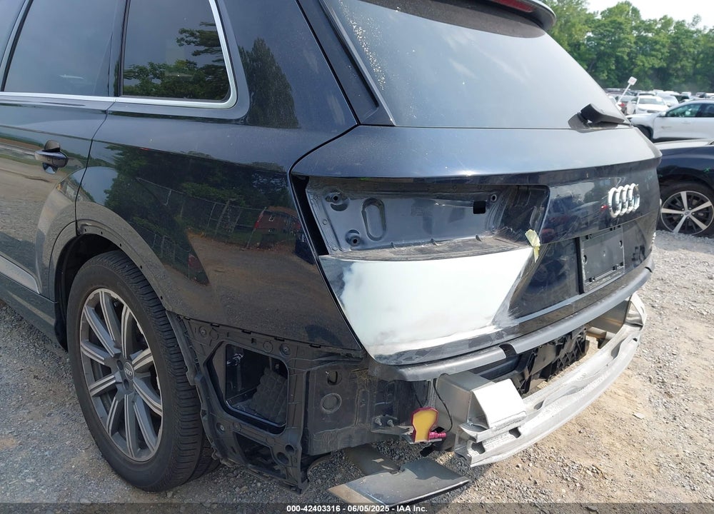2017 AUDI Q7 VIN: WA1LAAF78HD024548