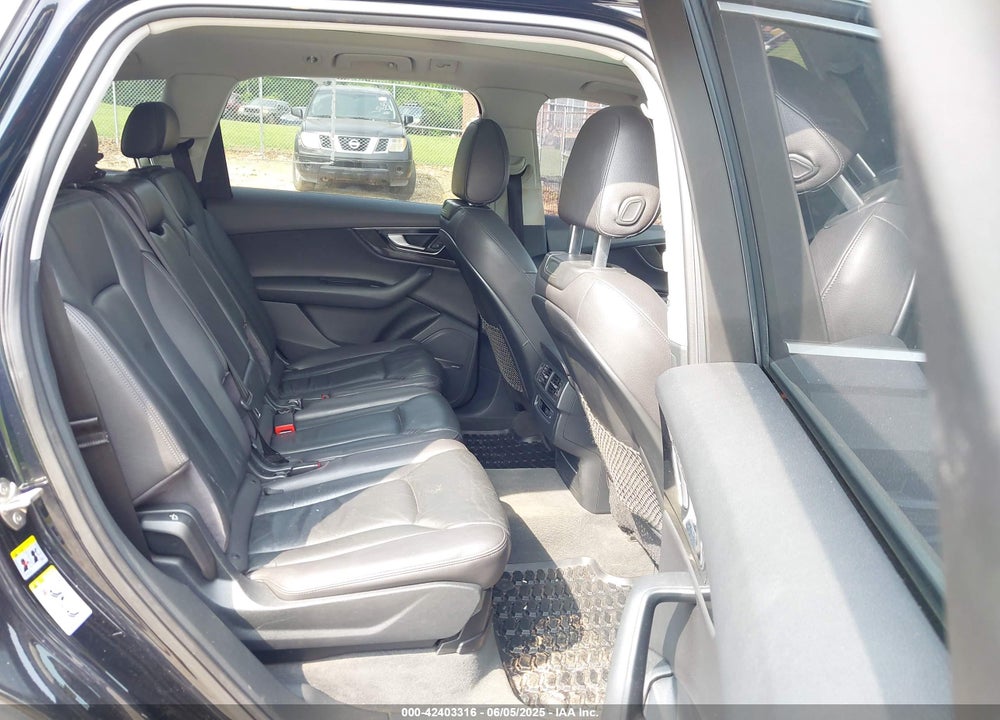 2017 AUDI Q7 VIN: WA1LAAF78HD024548