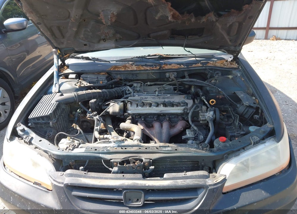 2001 HONDA ACCORD 2.3 EX VIN: 1HGCG32521A024011