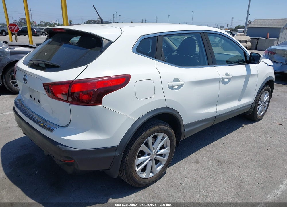 2018 NISSAN ROGUE SPORT VIN: JN1BJ1CP1JW183494