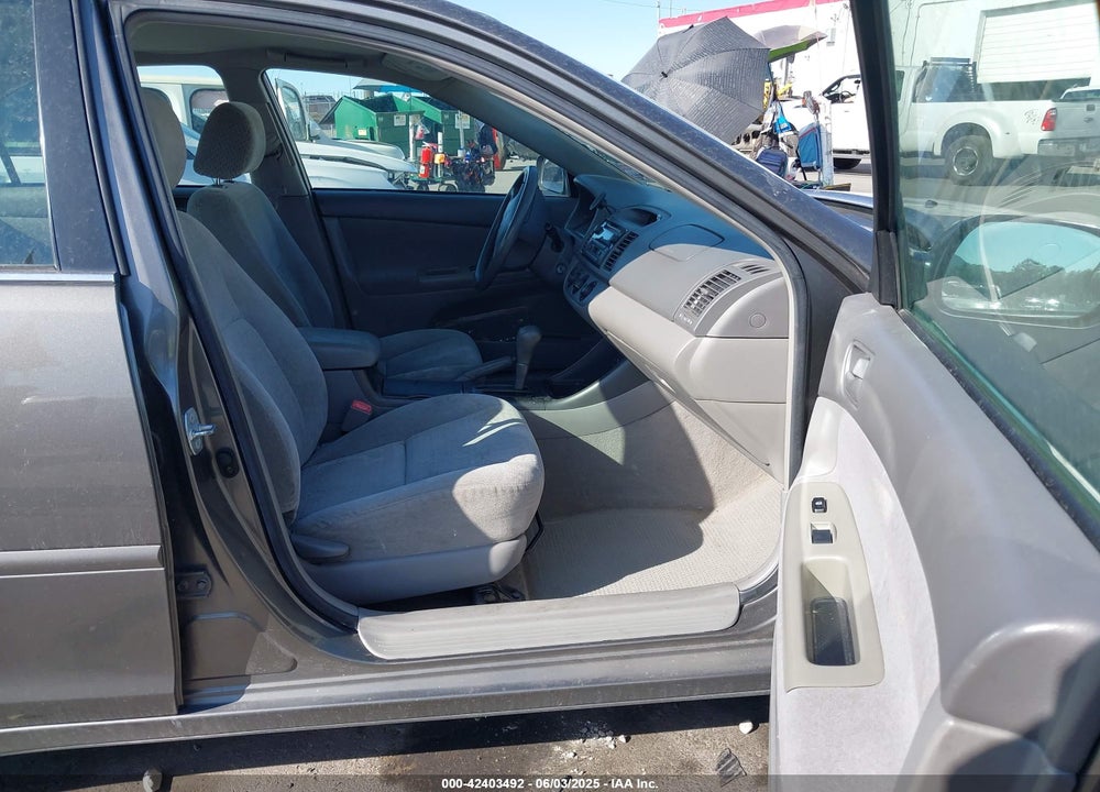 2004 TOYOTA CAMRY STD/ VIN: 4T1BE32K24U915615
