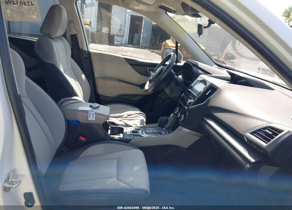 2022 SUBARU FORESTER VIN: JF2SKAEC2NH440274