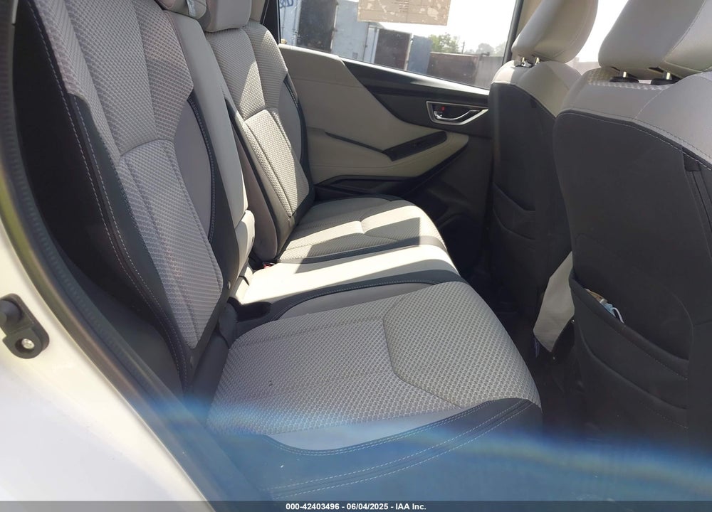 2022 SUBARU FORESTER VIN: JF2SKAEC2NH440274