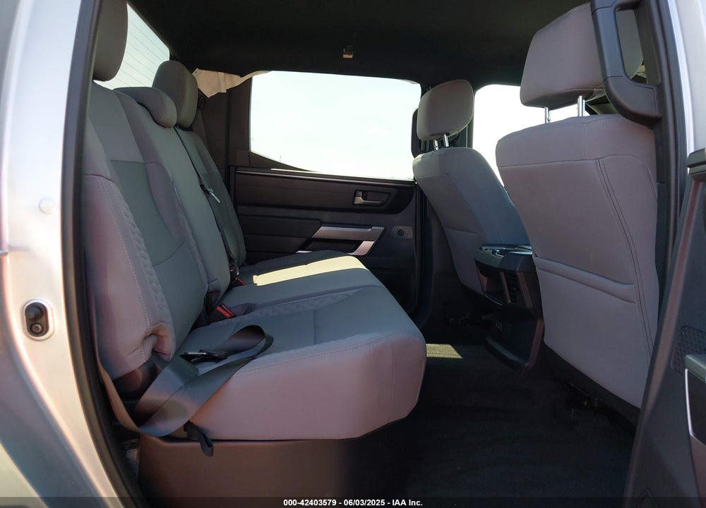 2025 TOYOTA TUNDRA SR5 4WD VIN: 5TFLA5DB5SX297358