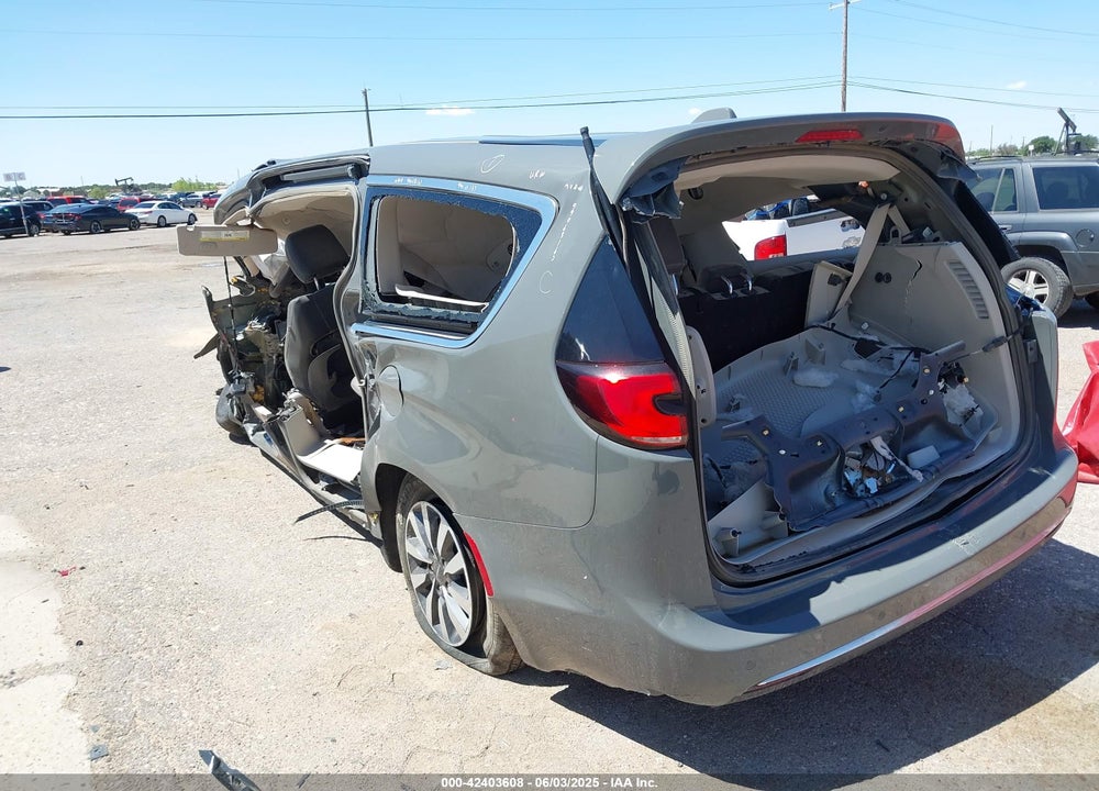 2022 CHRYSLER PACIFICA HYBRID TOURING L VIN: 2C4RC1L78NR148052