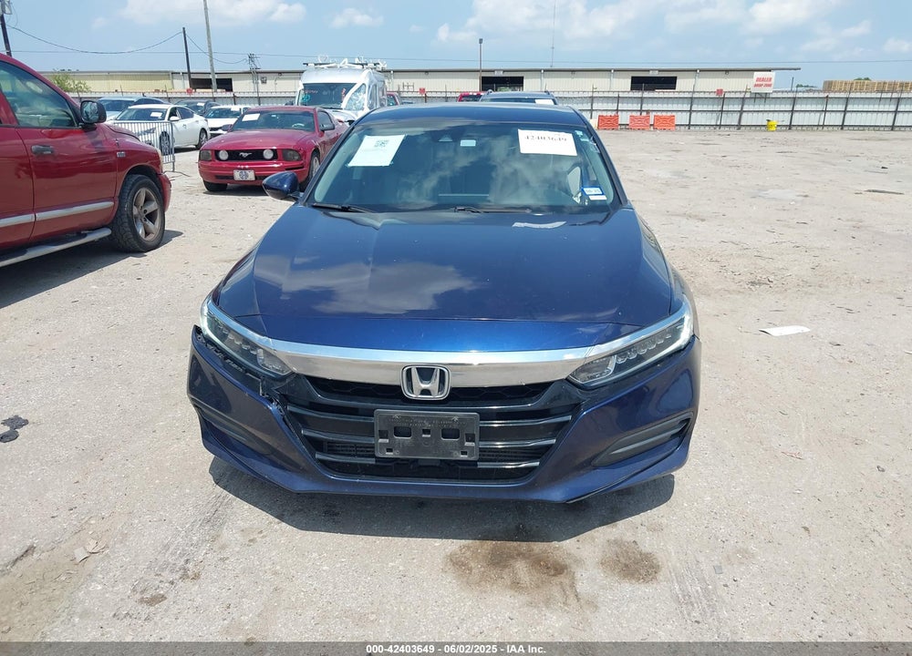 2019 HONDA ACCORD VIN: 1HGCV1F12KA037201
